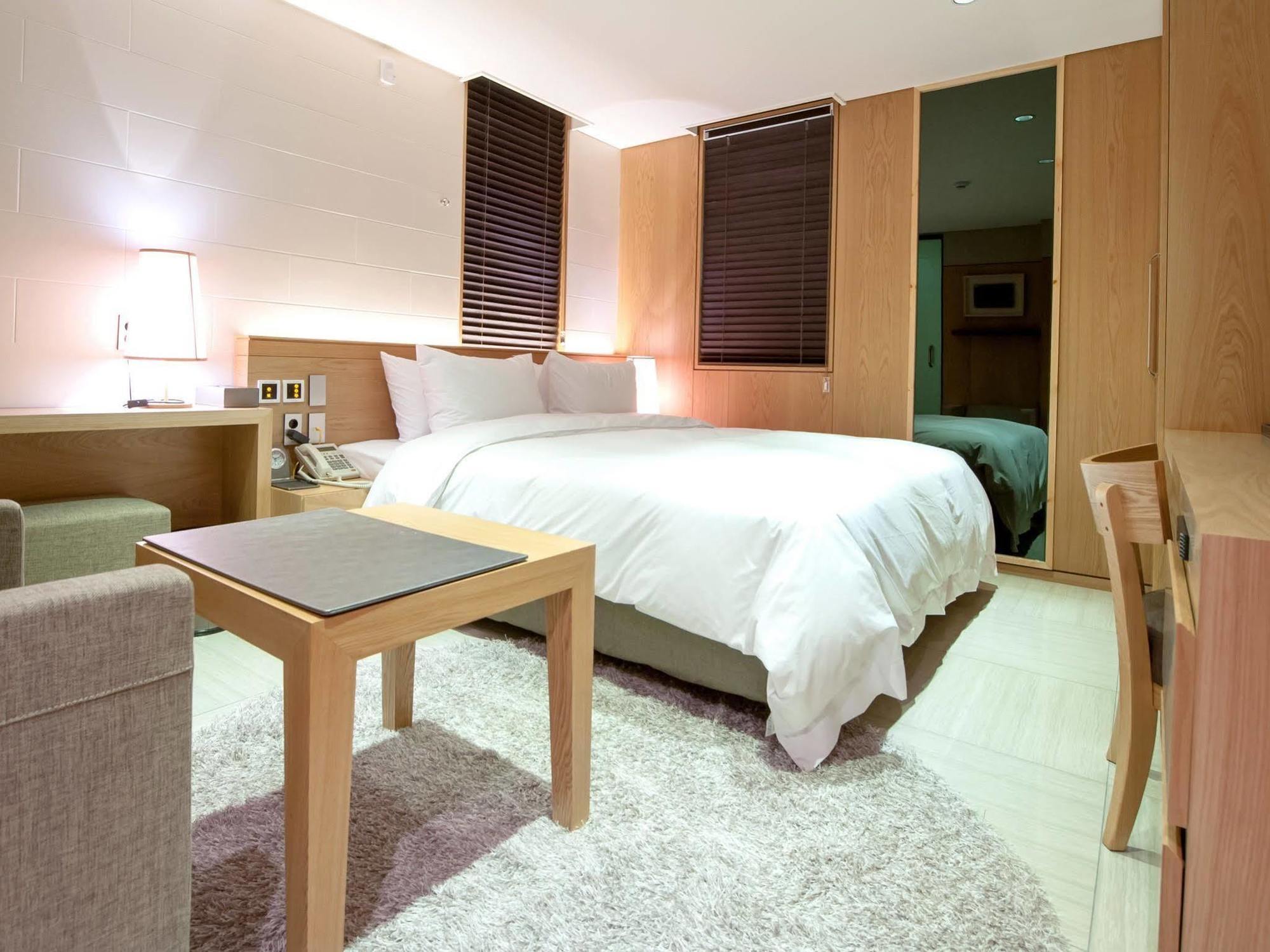 Rian Hotel Seoul Exterior foto