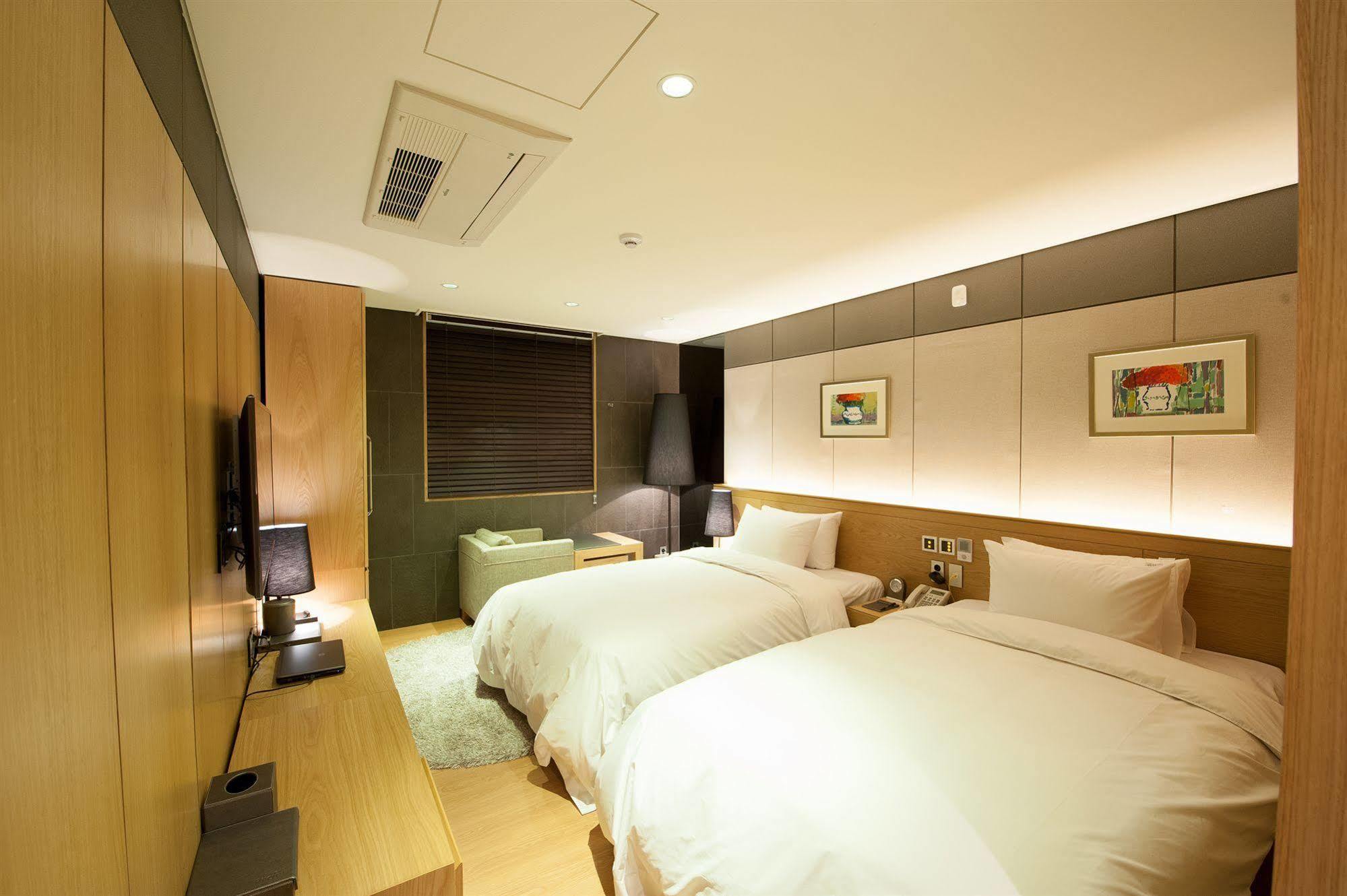 Rian Hotel Seoul Exterior foto