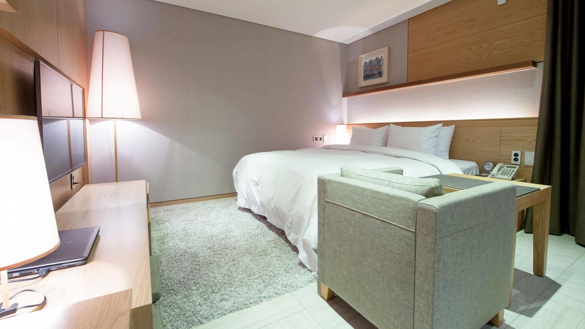 Rian Hotel Seoul Exterior foto